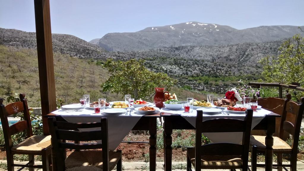 Arodamos Guesthouse Krousonas  Eksteriør billede