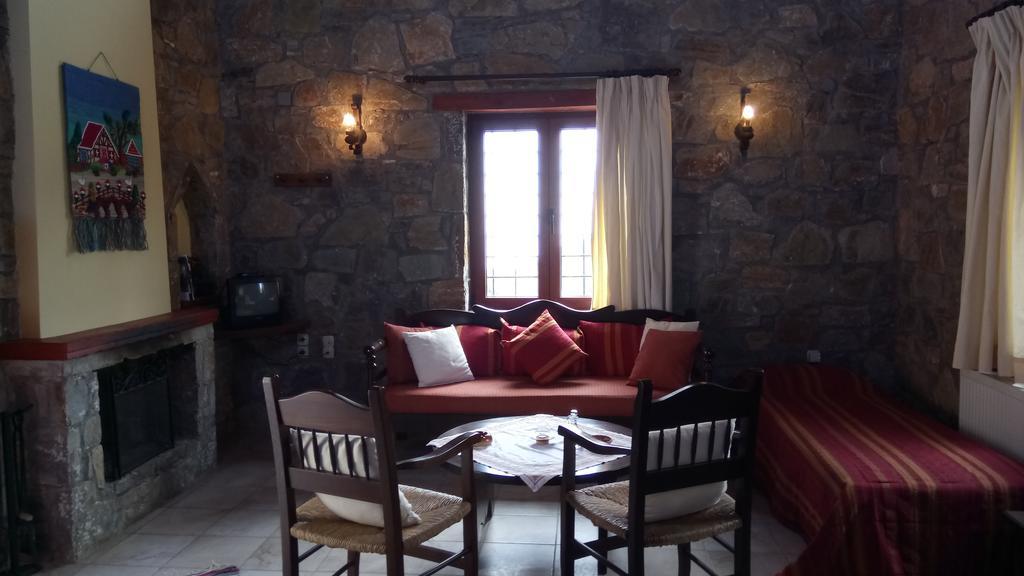 Arodamos Guesthouse Krousonas  Eksteriør billede